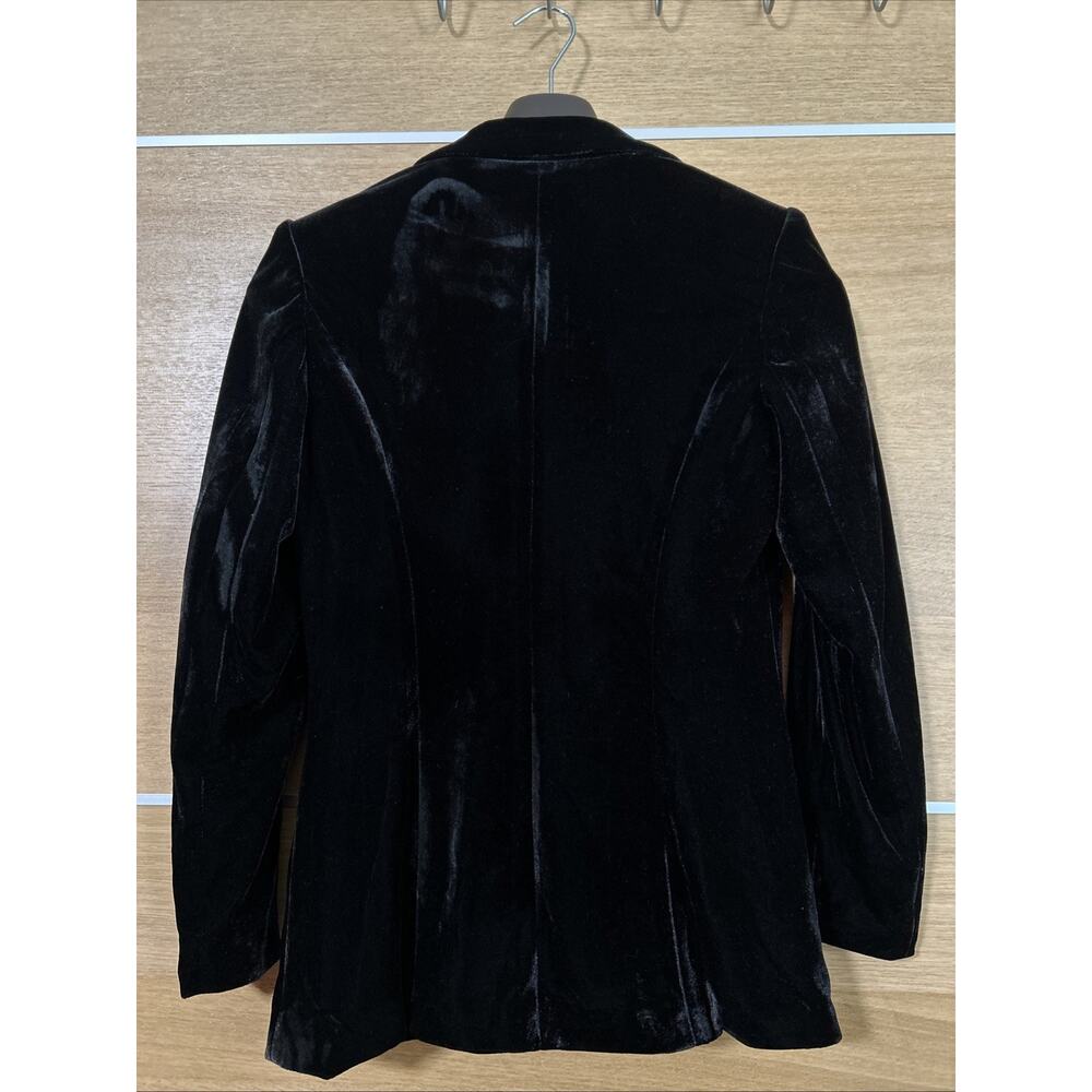 Boohoo Women’s Sz 6 Black Silky Velvet 2 Button Fully Lined Blazer lightweight - Picture 2 of 5
